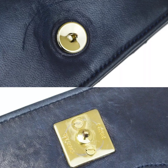 HOST PICK CHANEL AUTHENTIC MATALASSE FLAP VINTAGE - Picture 9 of 10